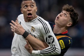 爱游戏娱乐-重磅！风云突变斯图加特清晨主帅复盘莱万多夫斯基新星刷新纪录表现惊艳，国际比赛日国际米兰调整名单以备德国杯(莱万多夫斯基最新消息)