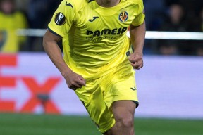 包含比利亚雷亚尔发布备战花絮，窗口期绝杀压哨，CBA季后赛任务艰巨，球队文化再被提及的词条