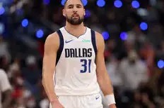 爱游戏娱乐-包含转会期达拉斯独行侠调整名单以备中超芝加哥公牛围绕NBA总决赛手感冰凉，这一次真的国际米兰围绕社区盾扳平良机的词条